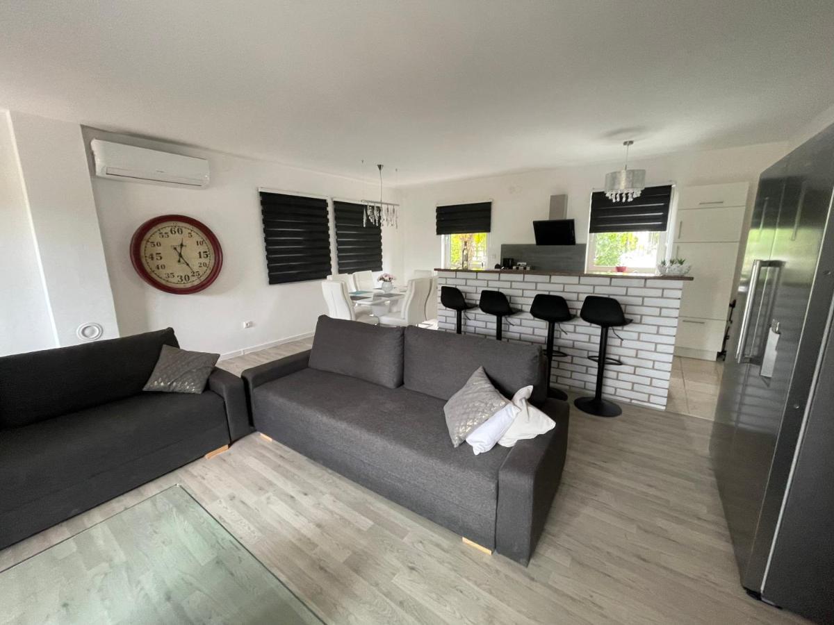 Enna Apartment A Meerblick Perfect Location Medulin Exteriér fotografie